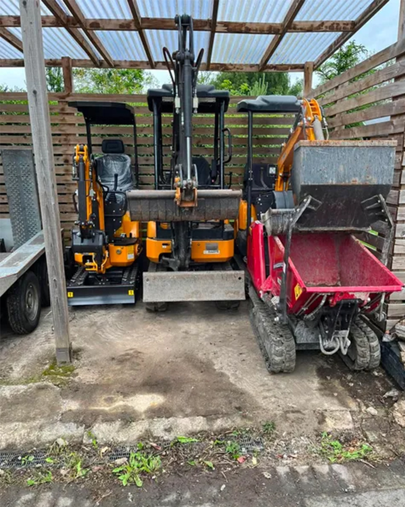 1780388041741525.jpg rhinoceros-mini excavator.jpg